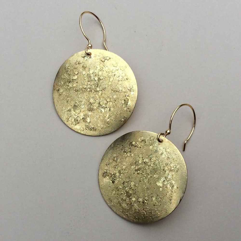 NEW gold tone Earring - Picture 10 of 10